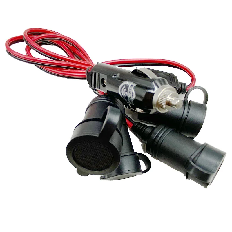 12 V splitter cable with 4 sockets and protective caps